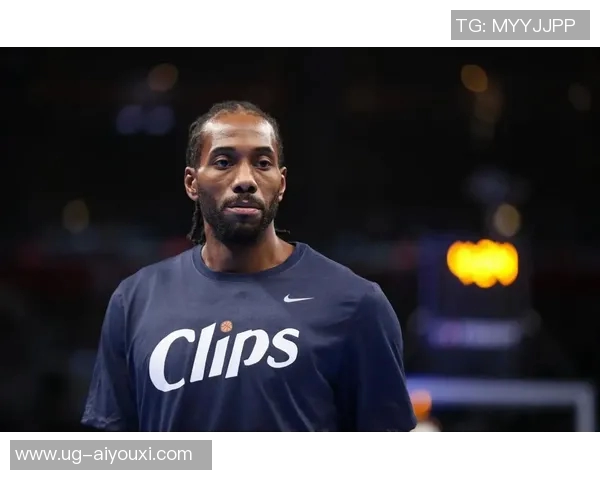 🔎莱昂纳德受伤瞬间：踩到拉松鞋面失衡致脚踝90°严重扭伤